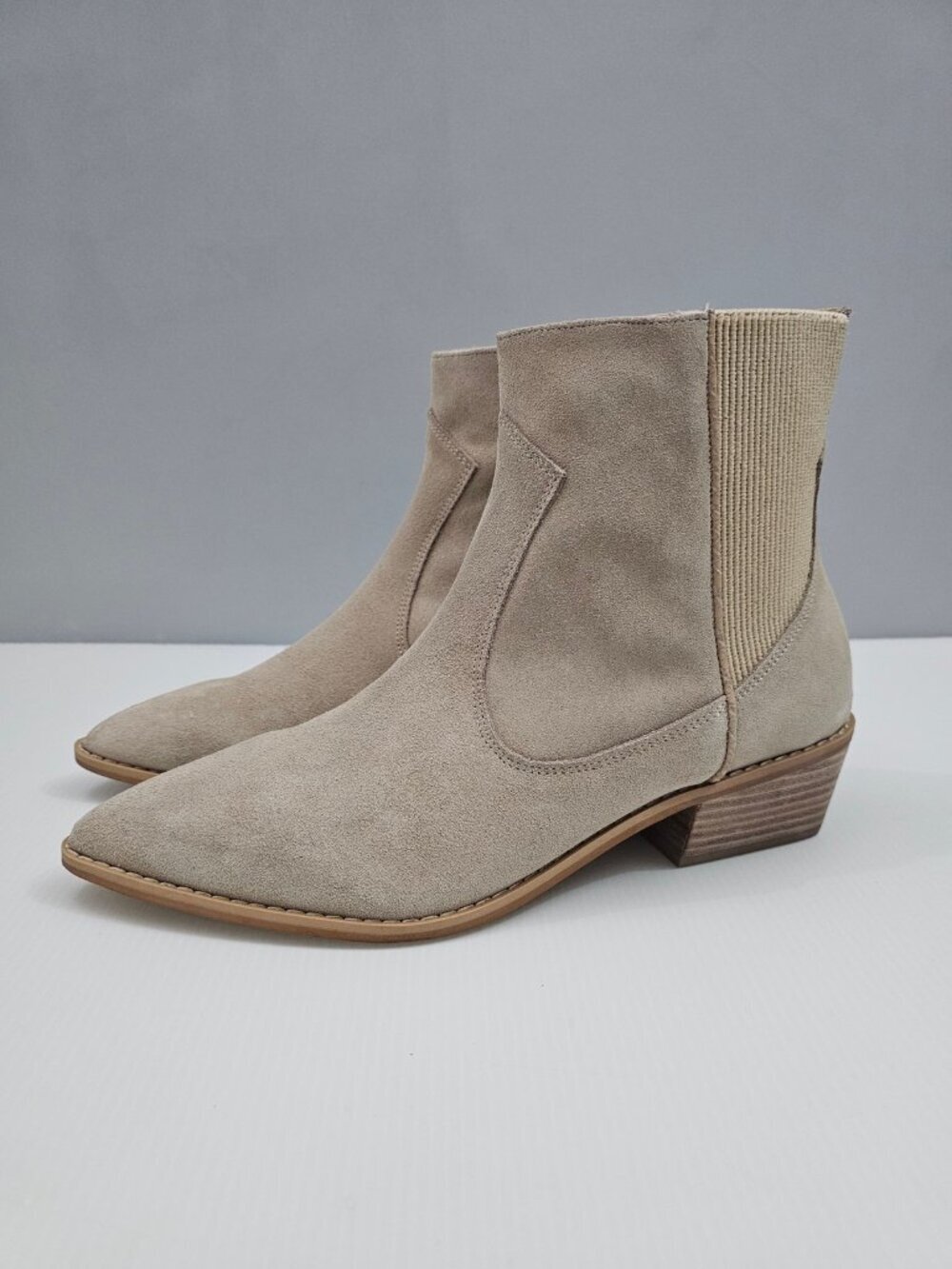 Donald Pliner Gazzi Western Ankle Boot Womens 9 Sand Suede Cowboy Block Heel NEW - Picture 13 of 13